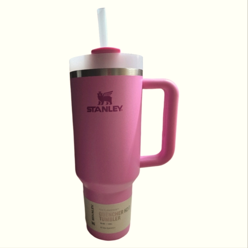 Stanley The Quencher H2.0 FlowState Tumbler 30 oz Peony. NWT